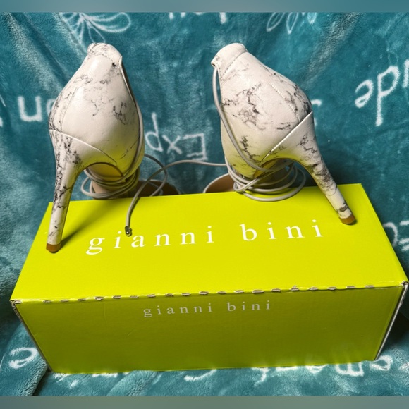 PREVIOUSLY WORN Gianni Bini Marble Edda Women's High Heels w/Lace up Detail - Picture 6 of 11